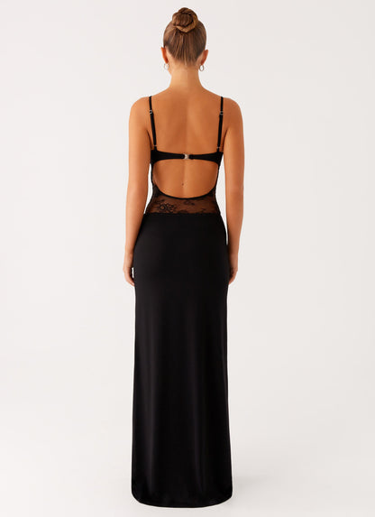 KAYLIVA – Evonni Black Lace Maxi Dress
